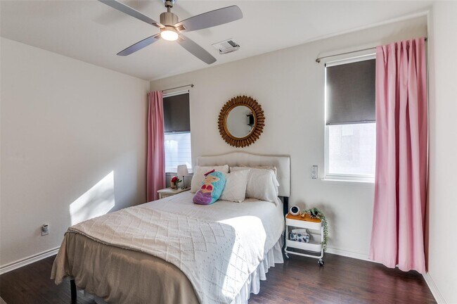 Building Photo - 5116 Slate St