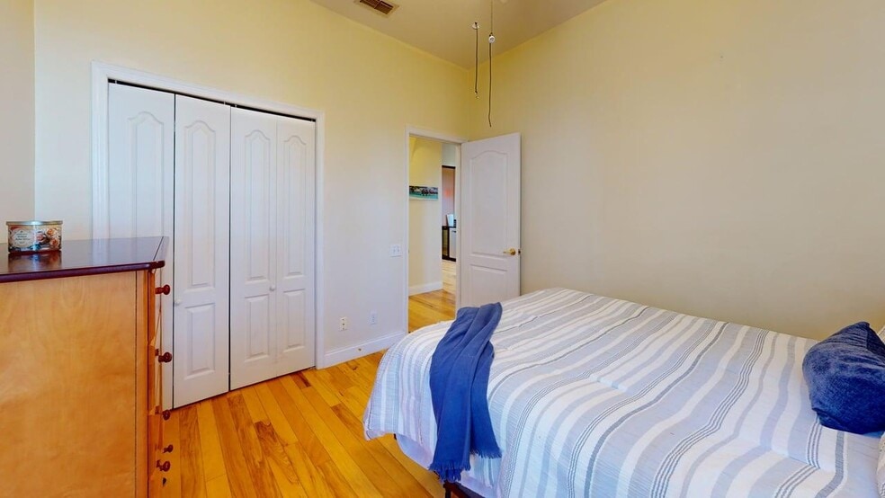 Building Photo - 720 Keaton Pky