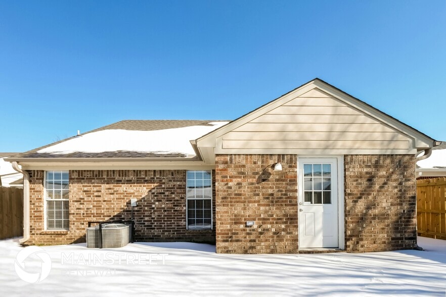 Building Photo - 5593 Casey Ln