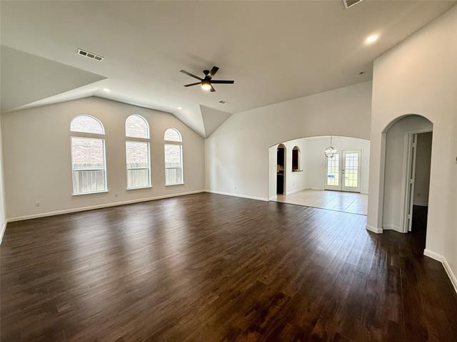 Building Photo - 205 Oriole Dr