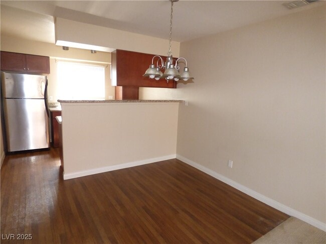 Building Photo - 2750 S Durango Dr