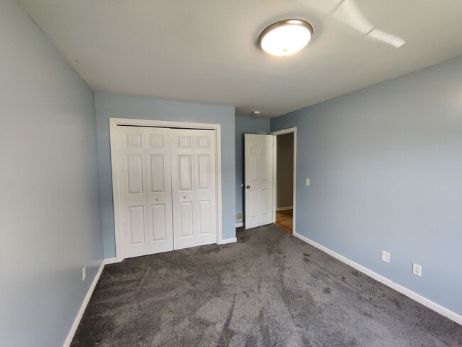Building Photo - Lovely 4BD / 2 Bath High Ranch