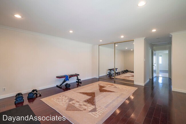 Building Photo - 4 br, 4 bath House - 30404 Rhone Drive