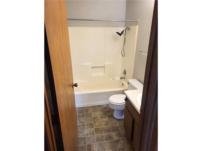 Building Photo - 124 4th Ave