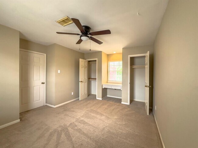 Building Photo - 16714 Colony Terrace Dr