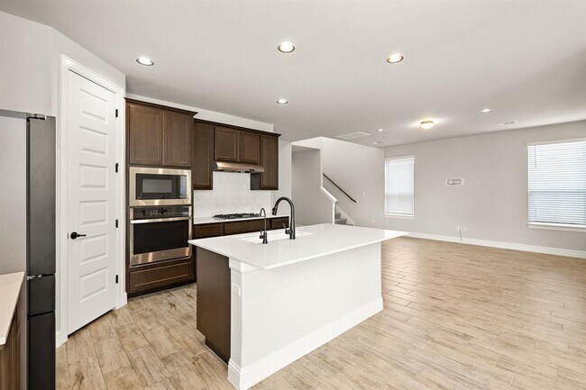 Building Photo - 232 Stone Cyn Dr