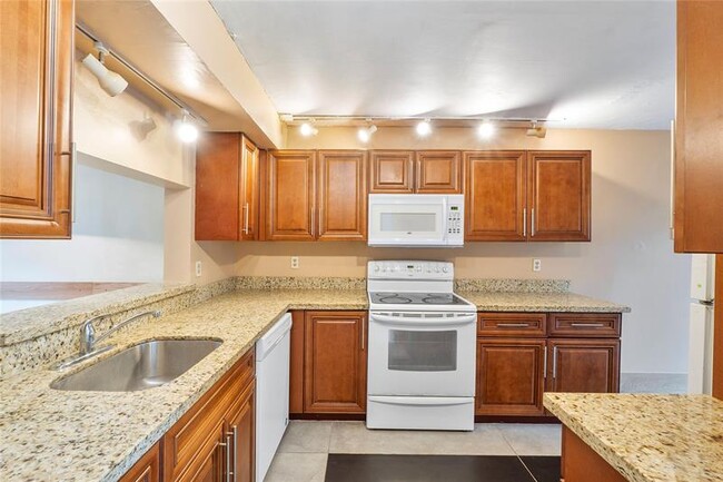 Primary Photo - 2157 NW 37th Ave