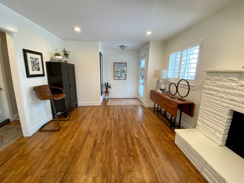 Building Photo - 429 W 2700 S