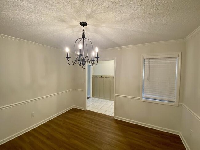 Building Photo - 108 Wildweed Ct