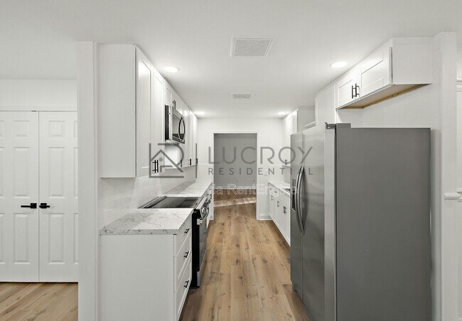 Building Photo - 816 Winthrop Cir