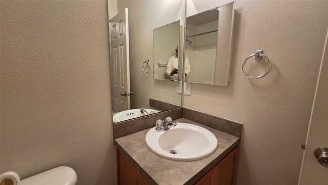 Building Photo - 9702 Coyote Creek Dr