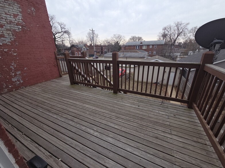 Building Photo - 3134 Arsenal St