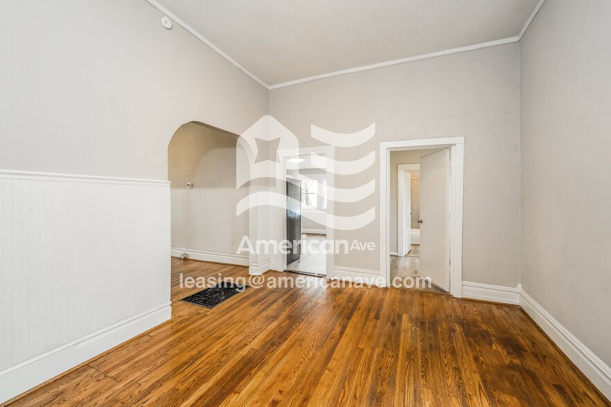 Building Photo - 7832 4th Ave S