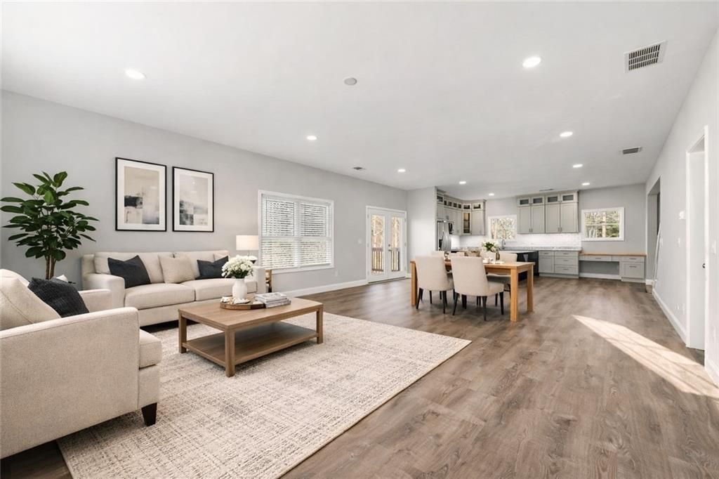 Building Photo - 450 Oliver Ridge Dr