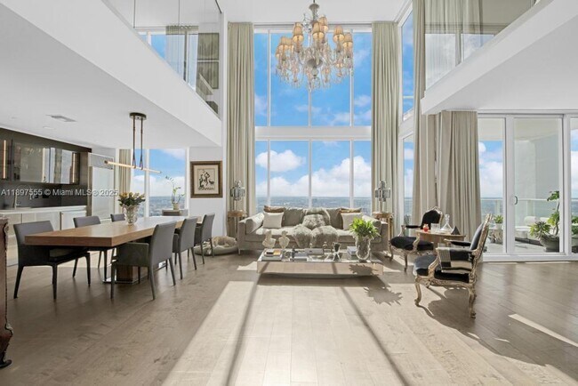 Primary Photo - 1040 Biscayne Blvd