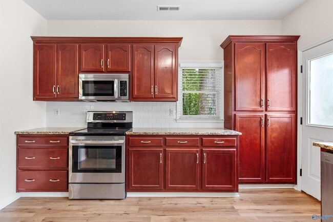 Building Photo - 285 Ruby Dr