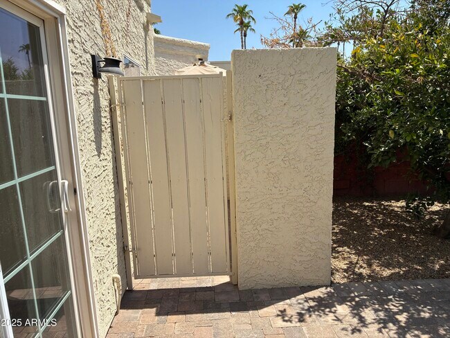 Building Photo - 8437 E San Benito Dr