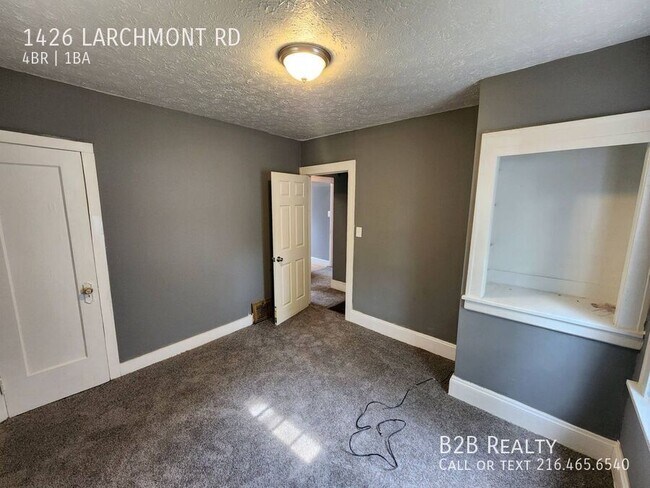 Building Photo - 1426 Larchmont Rd