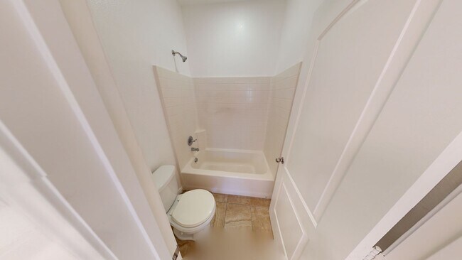 Building Photo - Available Now: Cozy 4 Bedroom 2.5 Bath Hom...