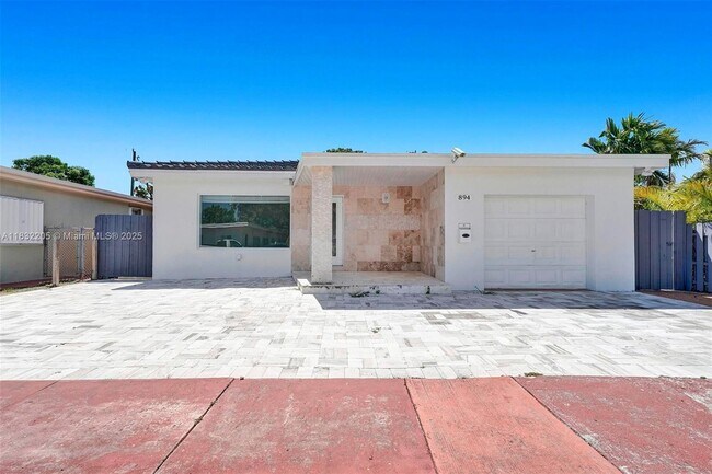 Building Photo - 894 80th St