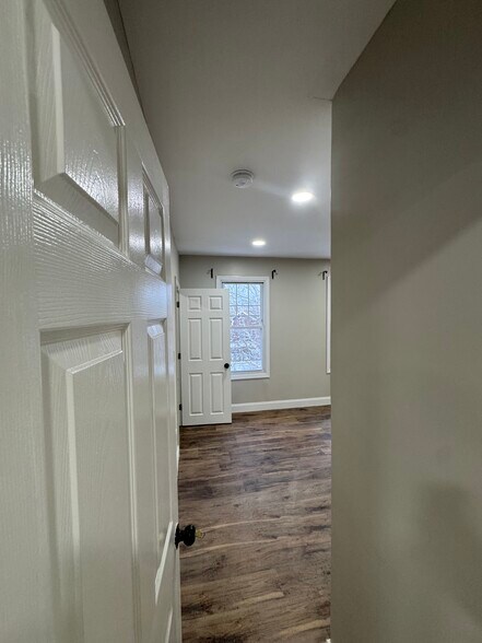 Building Photo - 189 Summer St