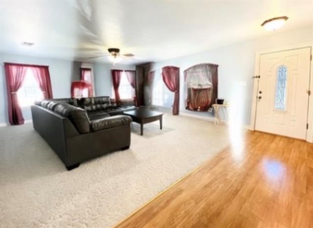Building Photo - 1825 Glenway Dr