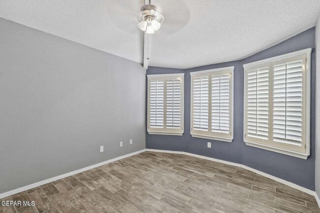 Building Photo - 6520 Boulder Ridge