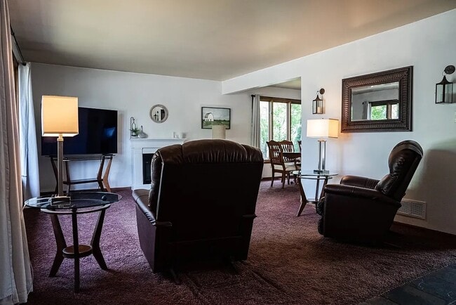 Building Photo - 17001 93rd Ave