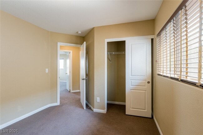 Building Photo - 511 Redruth Dr