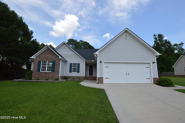 Primary Photo - 120 Walnut Hills Dr