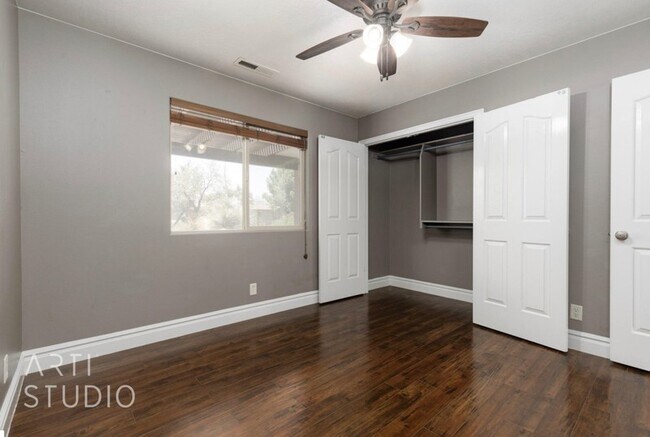 Building Photo - 357 W 225 S
