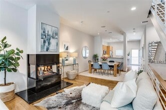 Building Photo - 4310 Buena Vista St