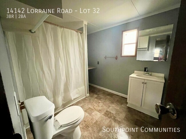Building Photo - 14142 Lorraine Rd