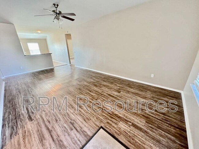 Building Photo - 2920 Cider Mill Ln