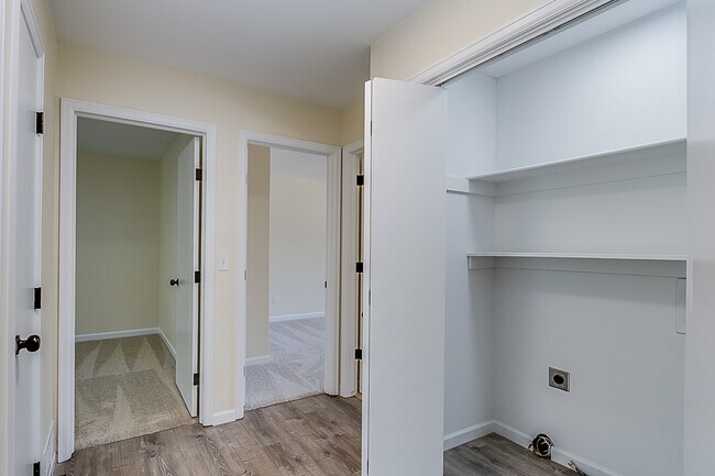 Building Photo - 1724 Westchester Ln