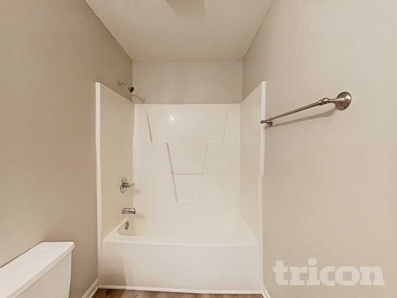 Building Photo - 2941 Ireton Pl