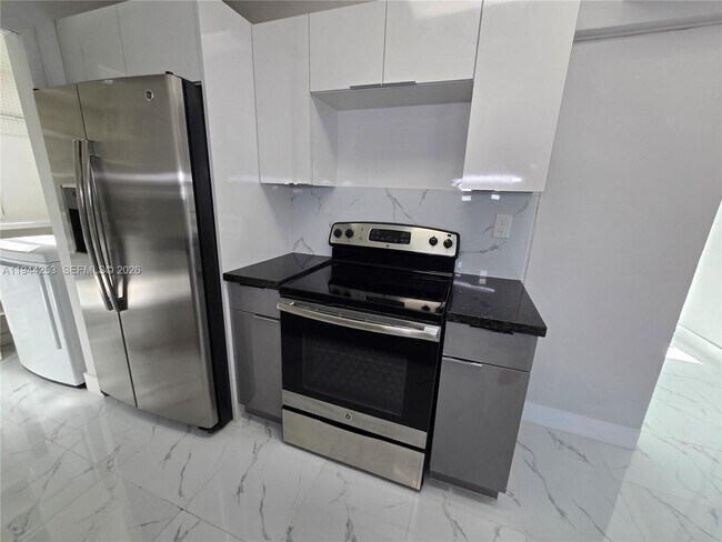 Building Photo - 1320 NE 211th Terrace