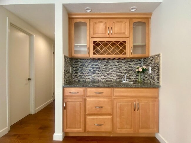 Building Photo - 852 Arcturus Cir