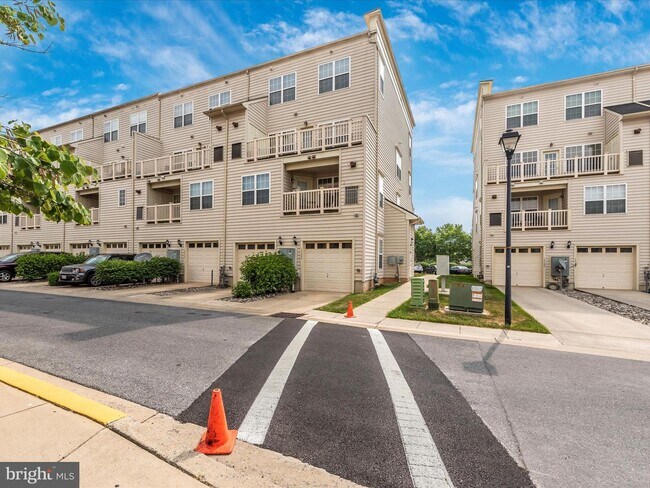 Building Photo - 1868 Monocacy View Cir