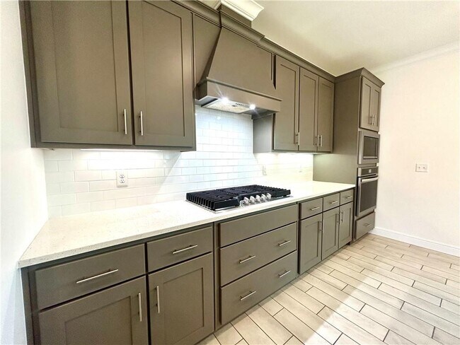 Building Photo - 2111 Periwinkle Pl