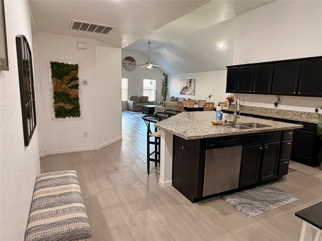 Building Photo - 21106 Kirkland Woods Dr