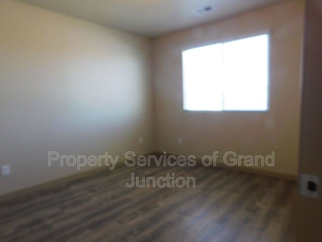 Building Photo - 590 Treviso Ct