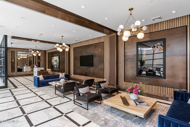 Building Photo - 19 Washington St