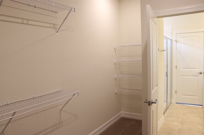 Building Photo - 667 La Mancha Dr