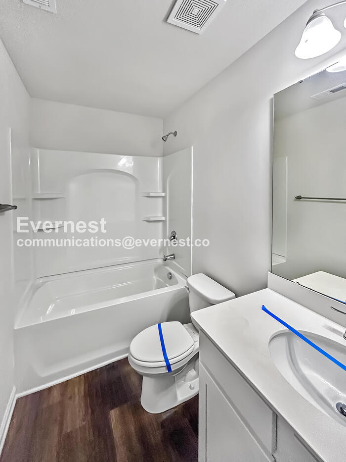 Building Photo - 109 Big Bertha Dr