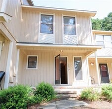 Building Photo - 1276 N Forest Dr