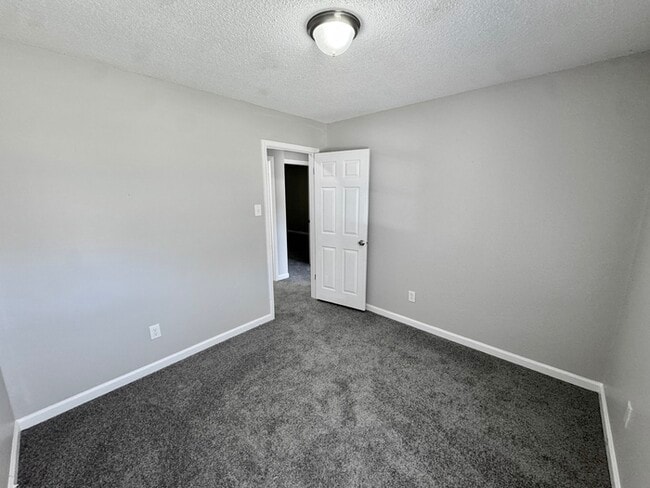 Building Photo - 5378 Beaverton Cove