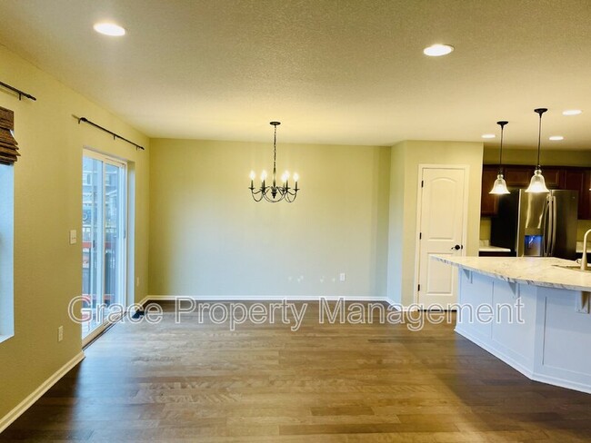 Building Photo - 3341 Hawthorne Ln
