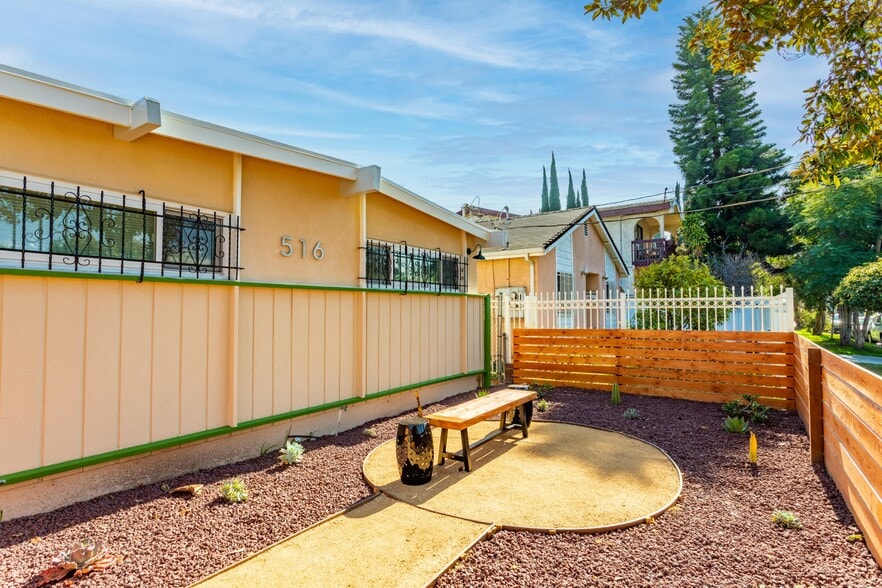 Primary Photo - 516 N Westmoreland Ave