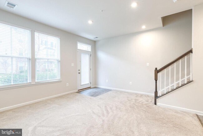 Building Photo - 1438 Strahorn Rd